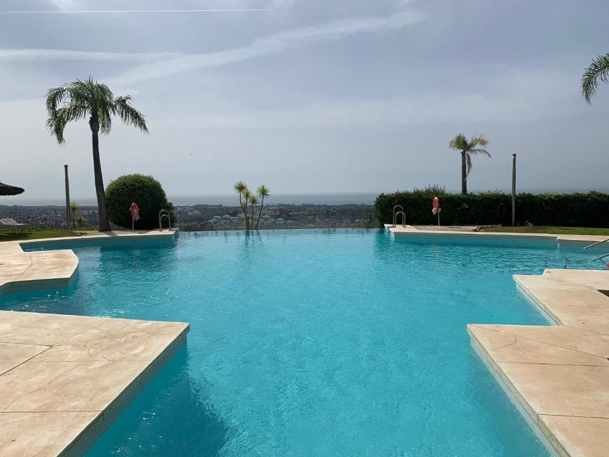 Апартаменты Quartiers Marbella Penthouse In Hacienda Cifuentes Benahavis Эстепона Экстерьер фото
